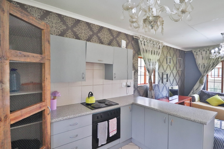 2 Bedroom Property for Sale in The Coves North West
